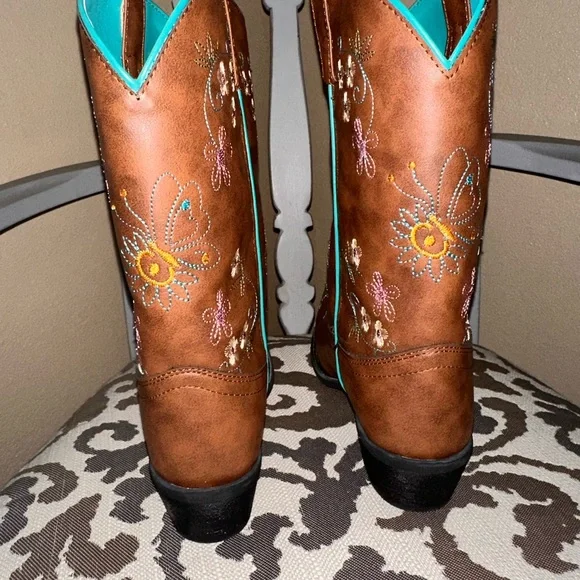 Girls Cowboy Boots Size 6